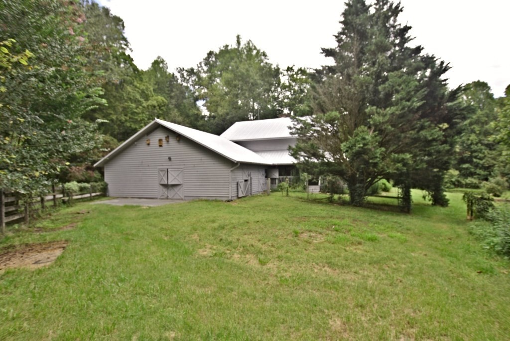 974 Obes Branch Road Sevierville, TN 37876 - Photo 3 of 36