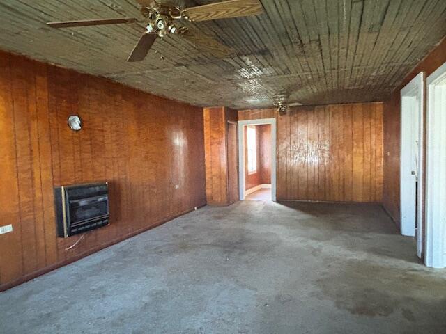 123 Groves Road Pikeville, TN 37367 - Photo 3 of 11 Living Room