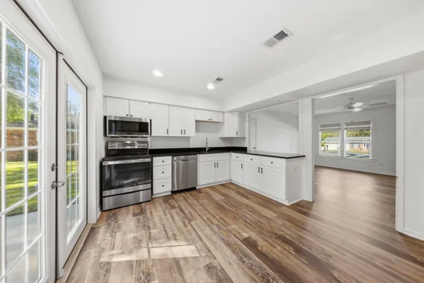 $419,900 | 2008 Doomar Drive, Tallahassee, FL 32308