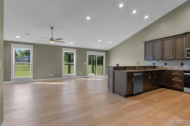 $354,900 | 3707 Beechwood Lane, Cape Girardeau, MO 63701