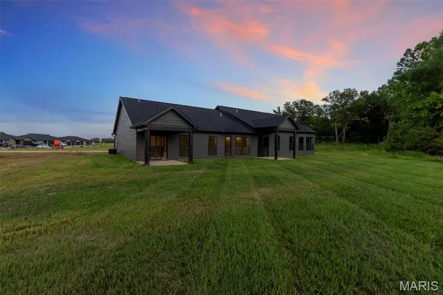 $354,900 | 3707 Beechwood Lane, Cape Girardeau, MO 63701