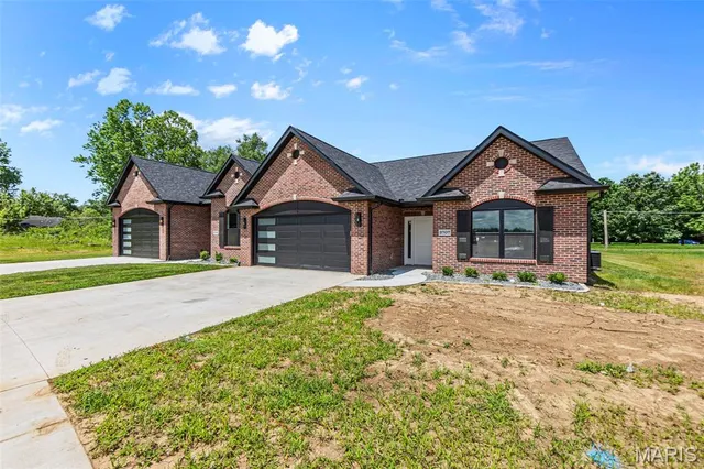 $354,900 | 3707 Beechwood Lane, Cape Girardeau, MO 63701