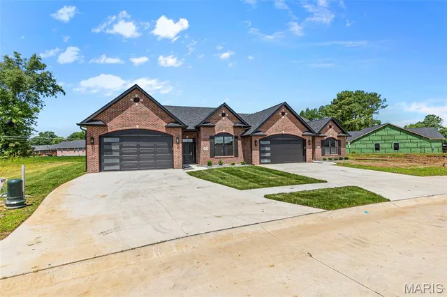 $354,900 | 3707 Beechwood Lane, Cape Girardeau, MO 63701