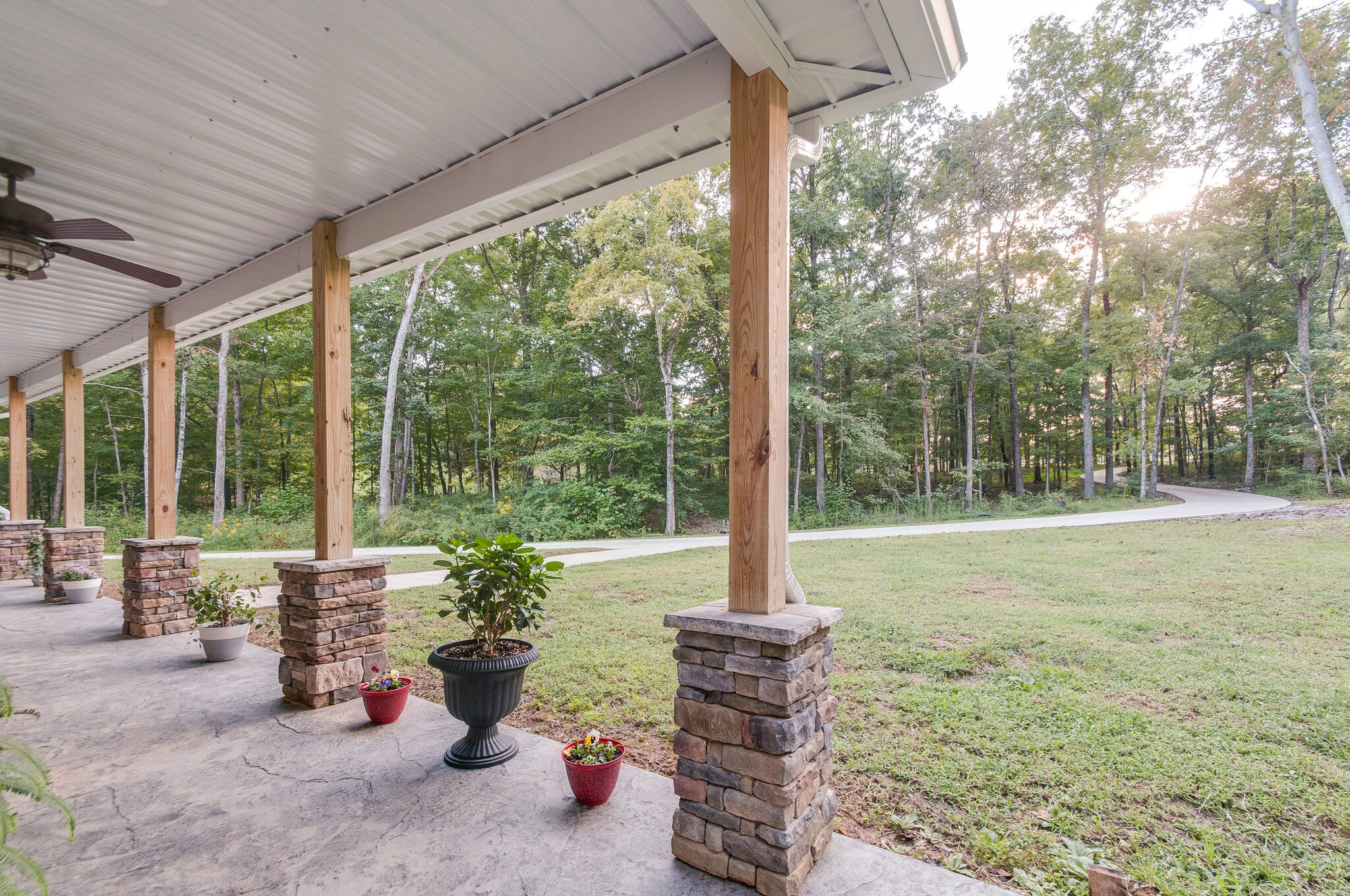 1350 Ridge Road Dickson, TN 37055 - Photo 3 of 40 Gallery Image 3