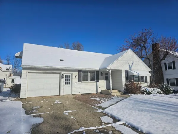 $116,000 | 403 Broadway Avenue, Lakefield, MN 56150