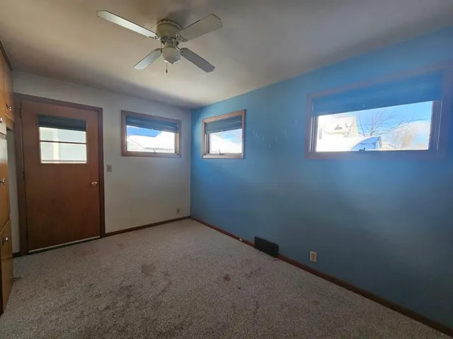 $129,900 | 403 Broadway Avenue, Lakefield, MN 56150