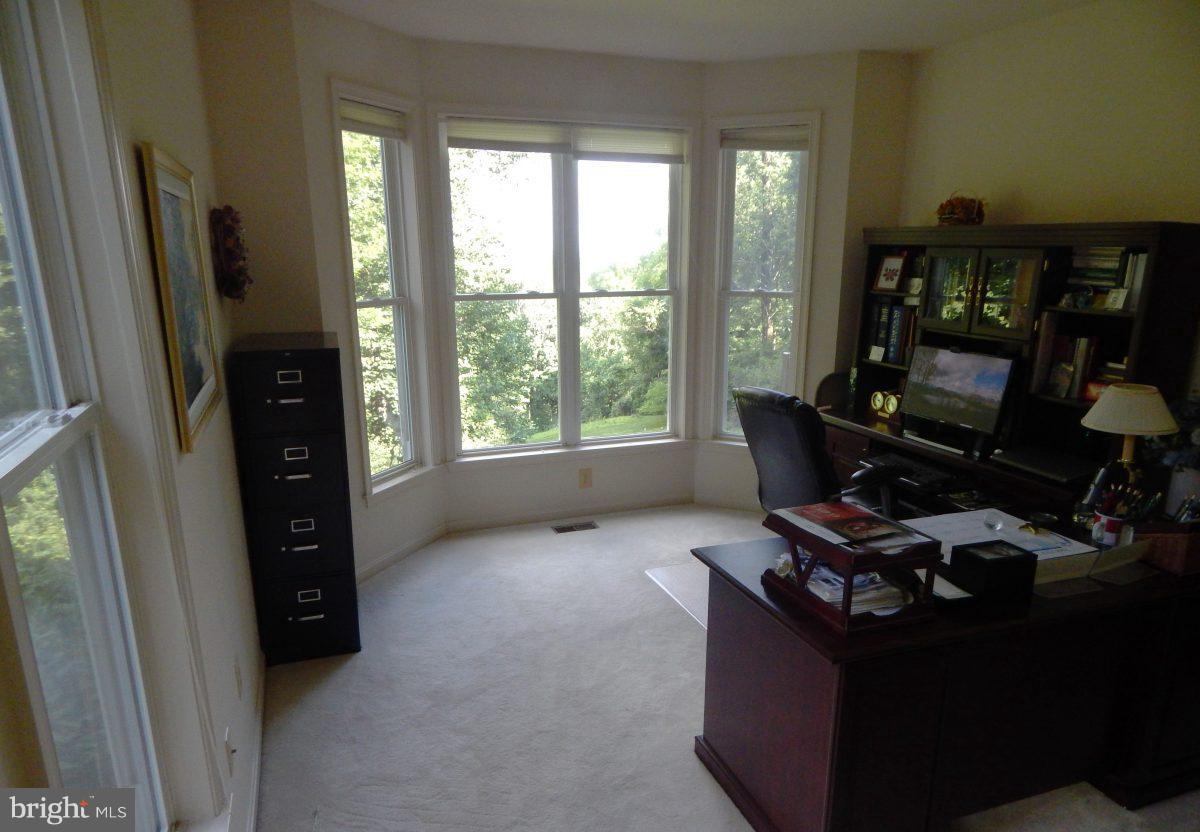 3689 Mar Lu Ridge Road Jefferson, MD 21755 - Photo 11 of 25 Interior (General)