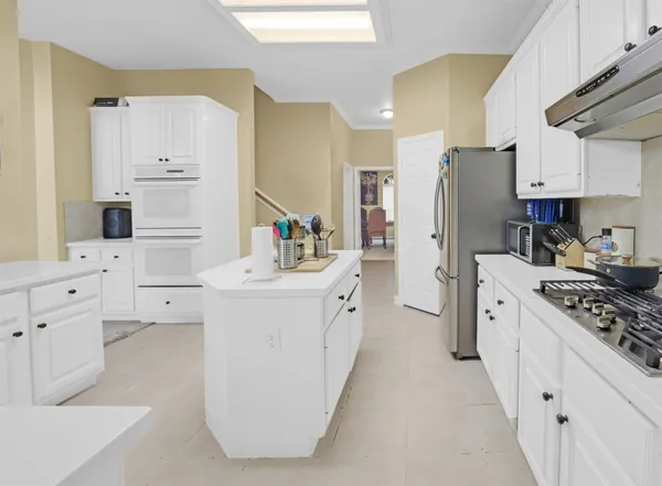 $3,800 | 1522 Meadowstar Drive, Sugar Land, TX 77479