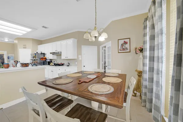 $3,800 | 1522 Meadowstar Drive, Sugar Land, TX 77479