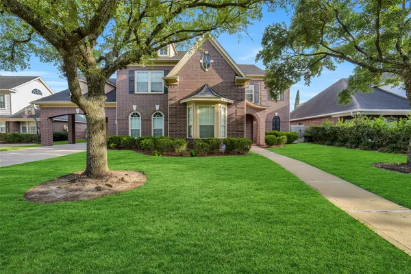 $3,800 | 1522 Meadowstar Drive, Sugar Land, TX 77479