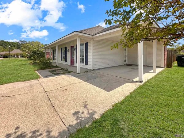 $199,500 | 10088 Lexington Drive, Denham Springs, LA 70706