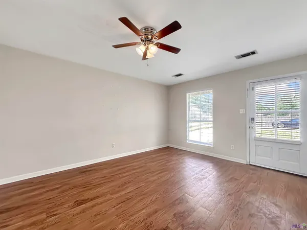 $199,500 | 10088 Lexington Drive, Denham Springs, LA 70706