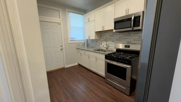 $1,700 | 1344 East 72nd Place, Unit 2, Chicago, IL 60619