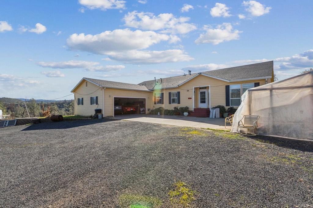 735 Swedes Flat Road Oroville, CA 95966 - Photo 28 of 37 a house view with a garden space