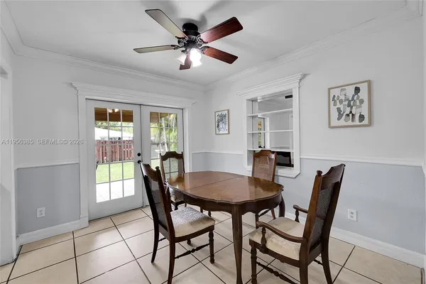 $5,000 | 3614 Southwest 58th Avenue, Miami, FL 33155