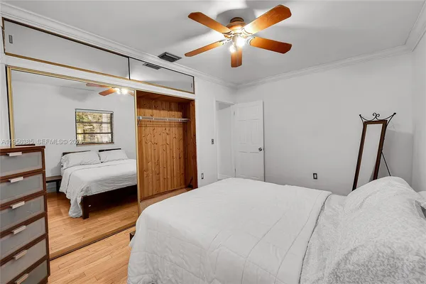 $5,000 | 3614 Southwest 58th Avenue, Miami, FL 33155