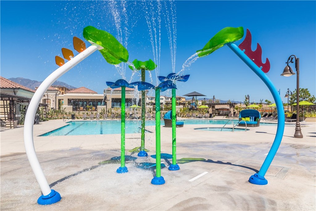 165 Alder Ridge Lake Forest, CA 92610 - Photo 11 of 12