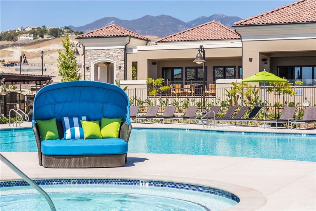 165 Alder Ridge Lake Forest, CA 92610 - Photo 10 of 12