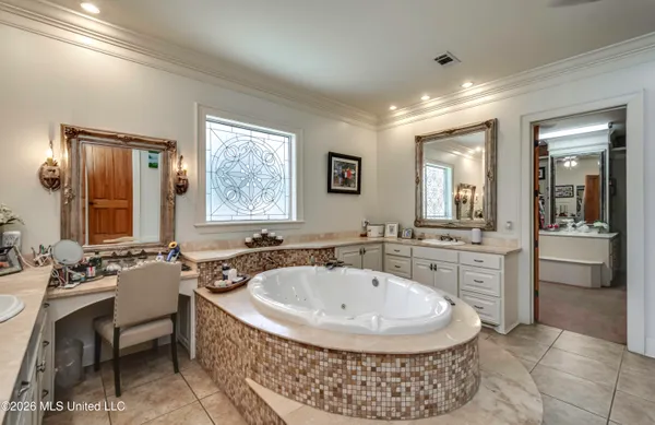 $1,695,000 | 121 Johnstone Drive, Madison, MS 39110