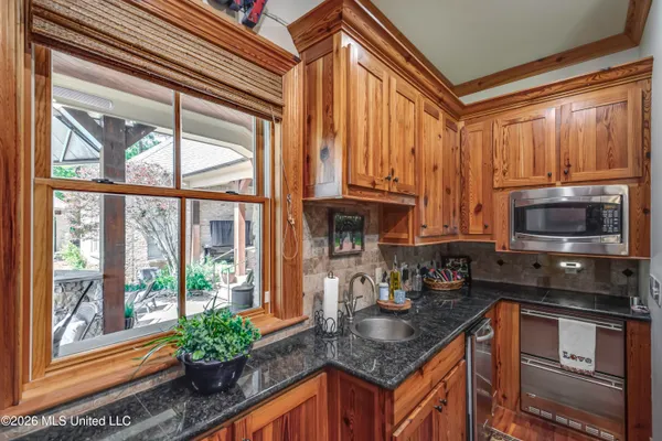 $1,695,000 | 121 Johnstone Drive, Madison, MS 39110