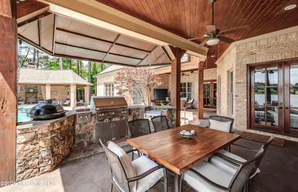 $1,695,000 | 121 Johnstone Drive, Madison, MS 39110