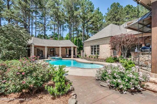 $1,695,000 | 121 Johnstone Drive, Madison, MS 39110