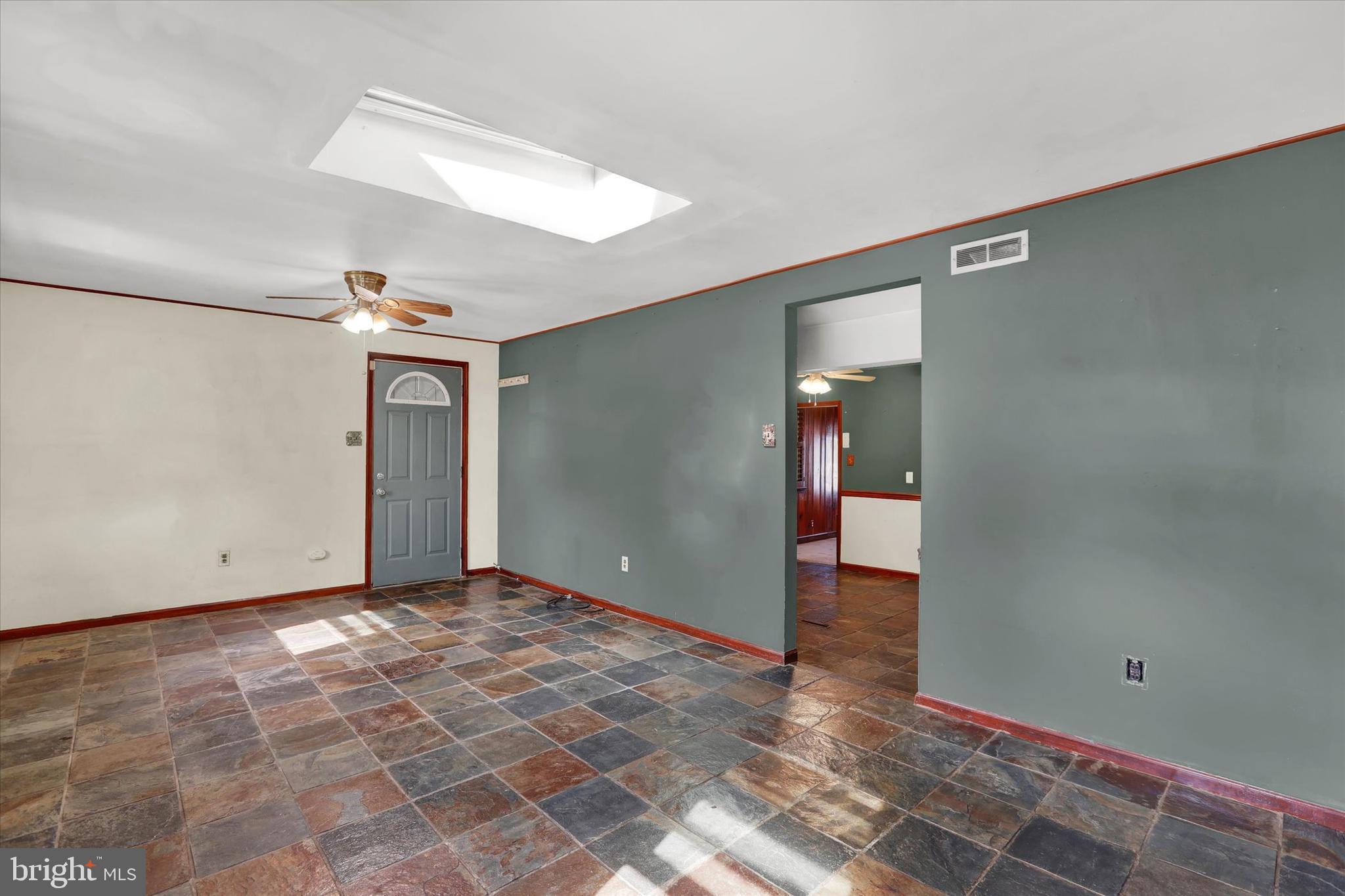 709 West County Line Road Horsham, PA 19044 - Photo 5 of 20