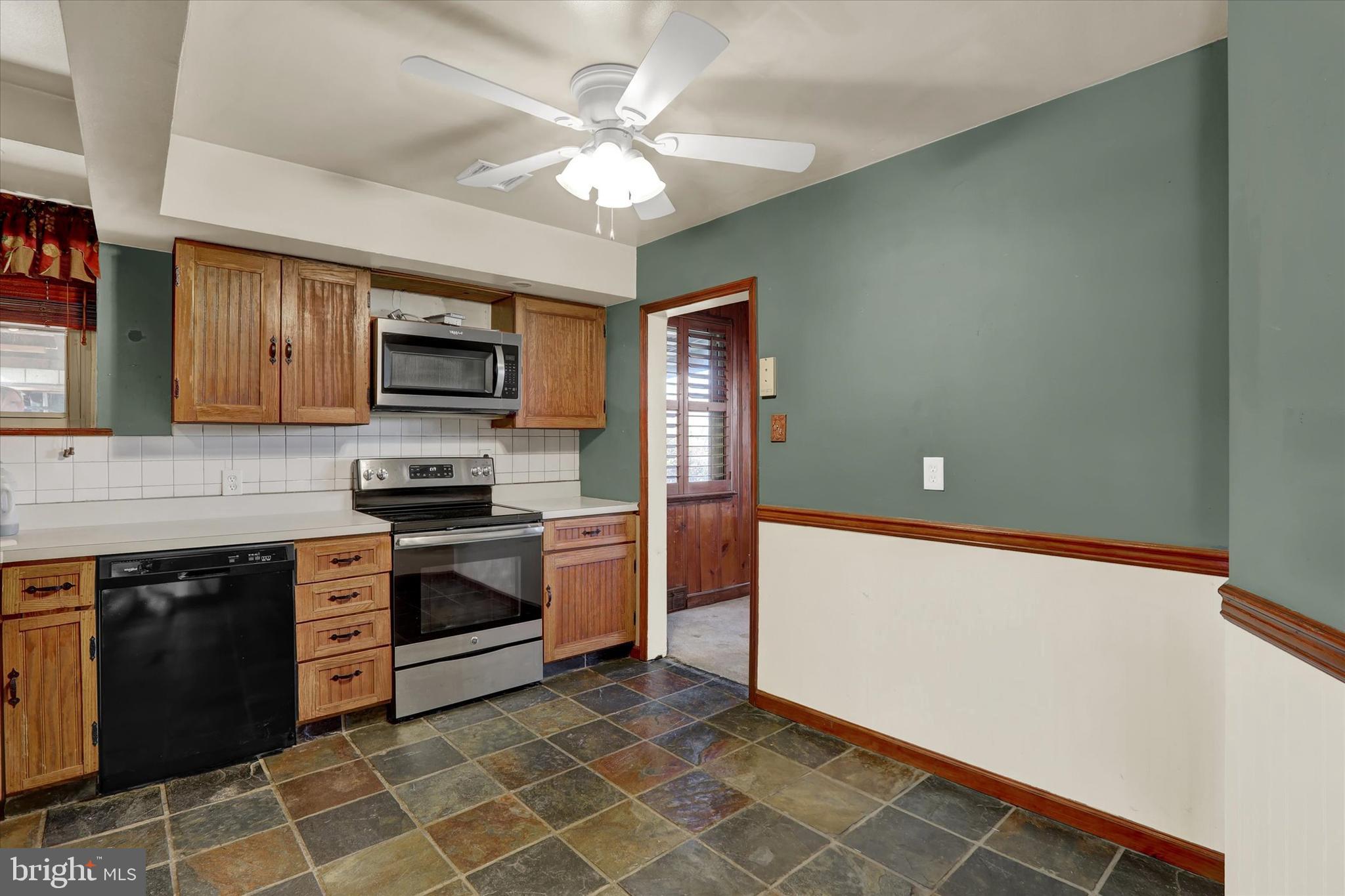 709 West County Line Road Horsham, PA 19044 - Photo 6 of 20