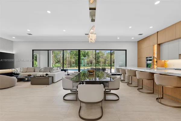 $5,650,000 | 6602 Northwest 62nd Terrace, Parkland, FL 33067