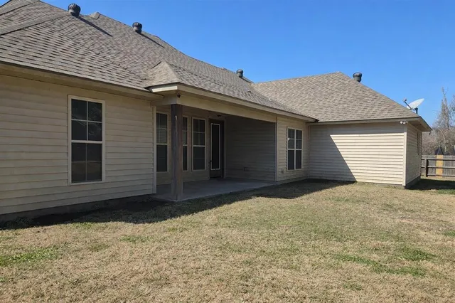 $2,600 | 209 Reserve Drive, Lake Charles, LA 70611