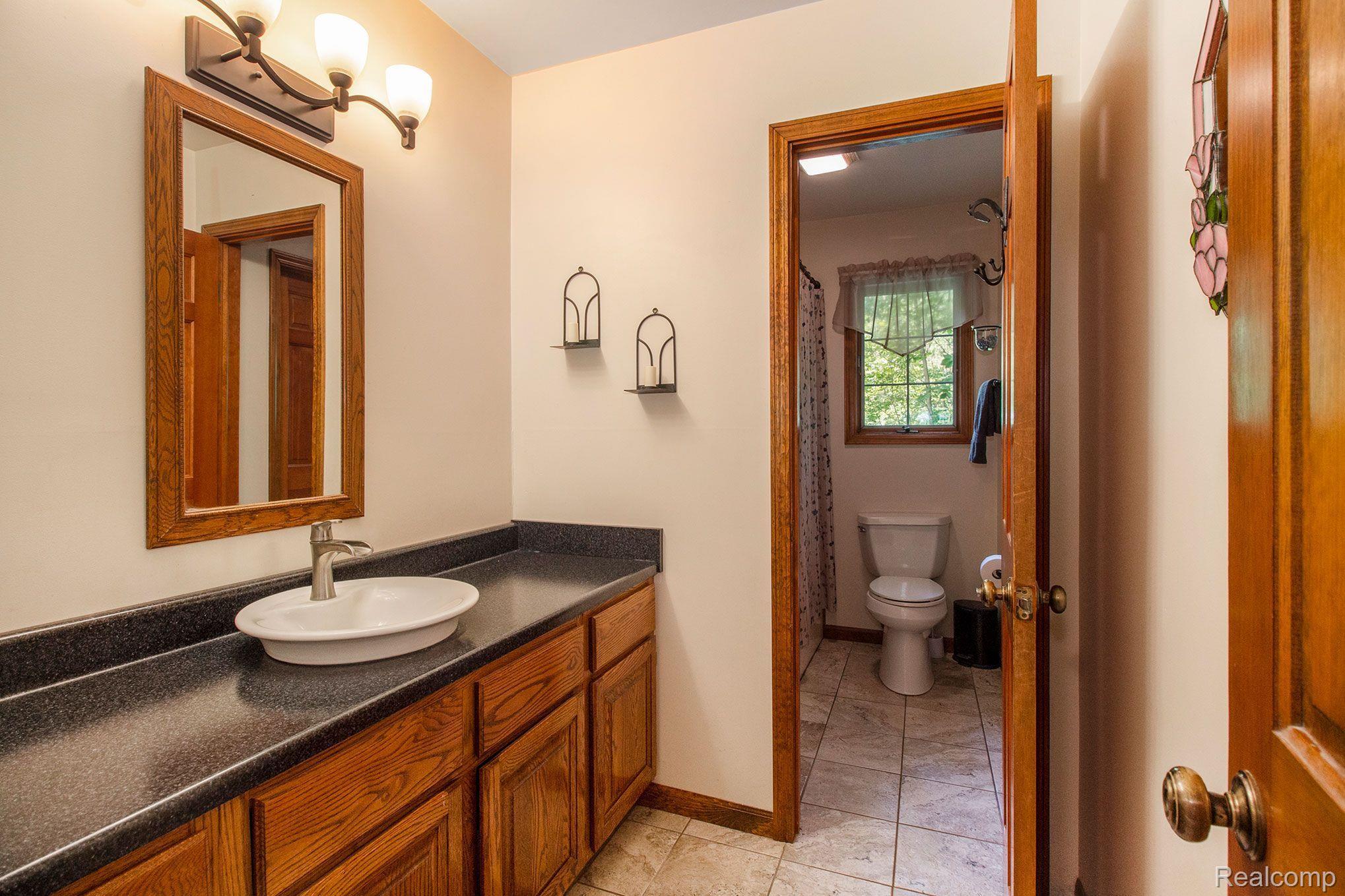 9241 Sharp Road Swartz Creek, MI 48473 - Photo 12 of 30 Gallery Image 12