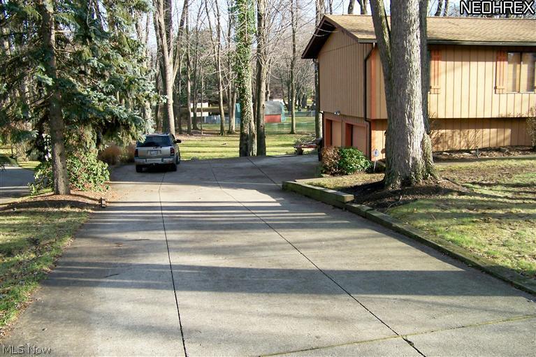 4655 Manchester Road Akron, OH 44319 - Photo 5 of 25 Gallery Image 5