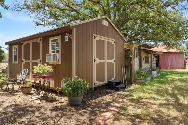 $1,249,990 | 414 Walnut Creek Road, Bastrop, TX 78602
