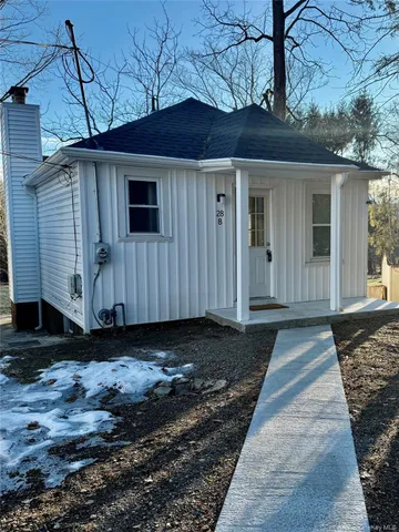 $2,000 | 28 B Knapp Road, Stony Point, NY 10980