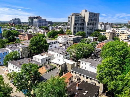 $880,000 | 11 8th Street, Unit 2, Cambridge, MA 02141