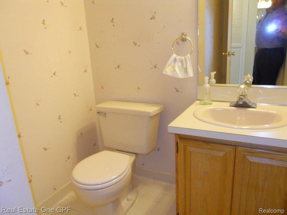 1395 Whittier Road Grosse Pointe, MI 48230 - Photo 8 of 17 DSCN0213