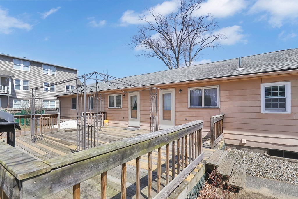 78-80 Windemere Street Springfield, MA 01104 - Photo 35 of 38
