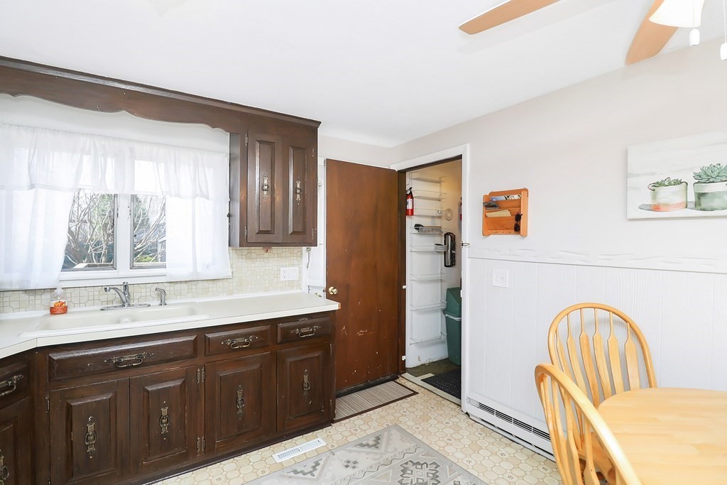 78-80 Windemere Street Springfield, MA 01104 - Photo 7 of 38