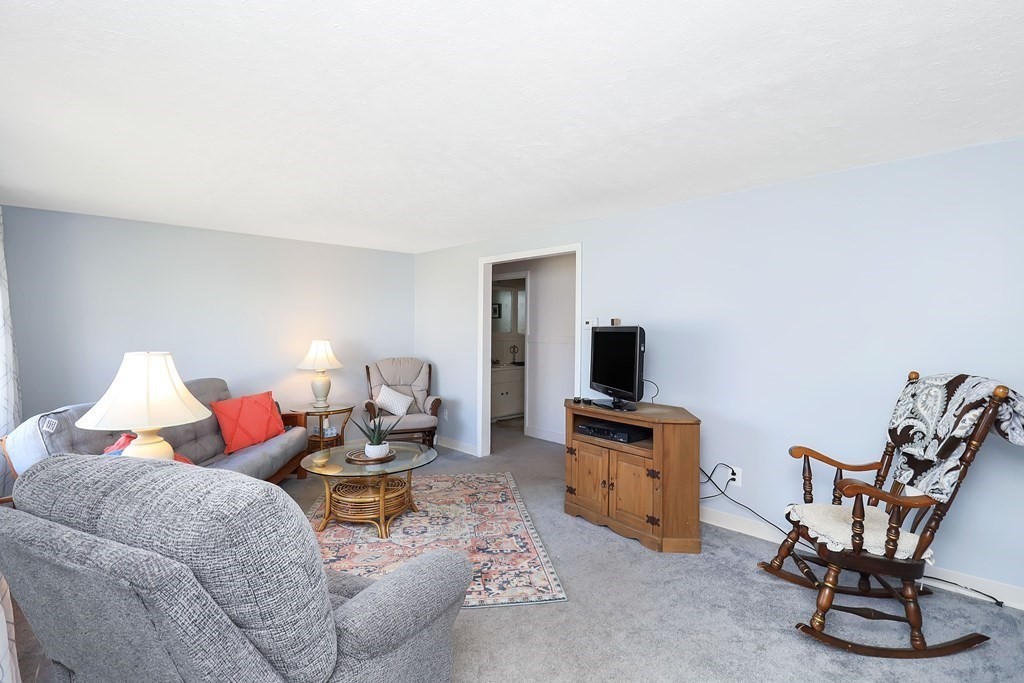 78-80 Windemere Street Springfield, MA 01104 - Photo 10 of 38
