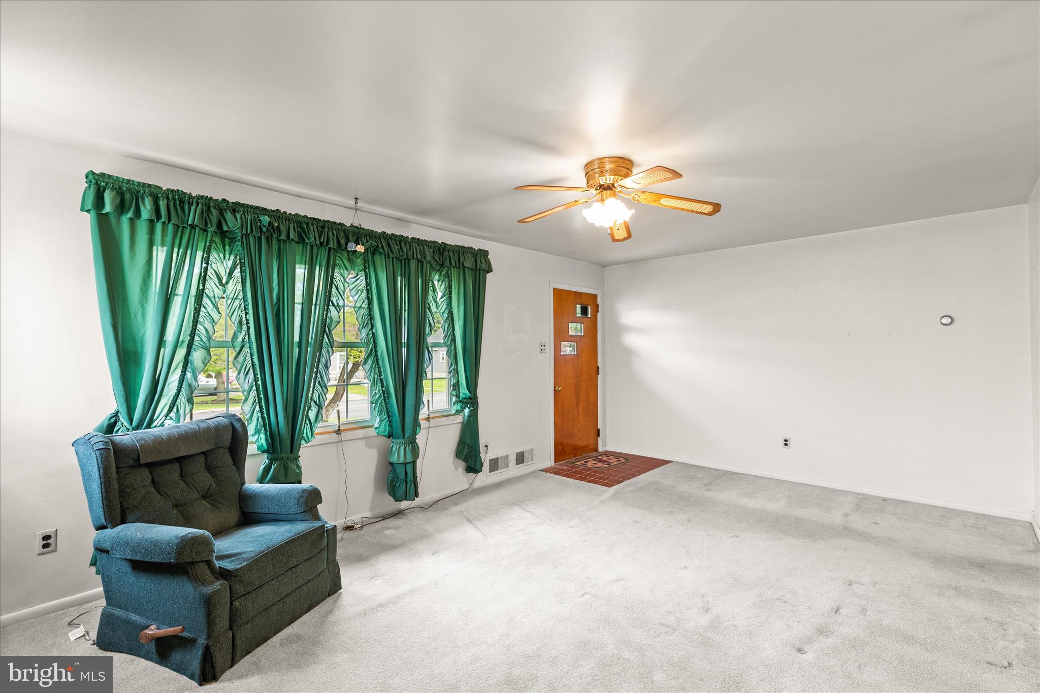 2312 Church Road York, PA 17408 - Photo 6 of 38