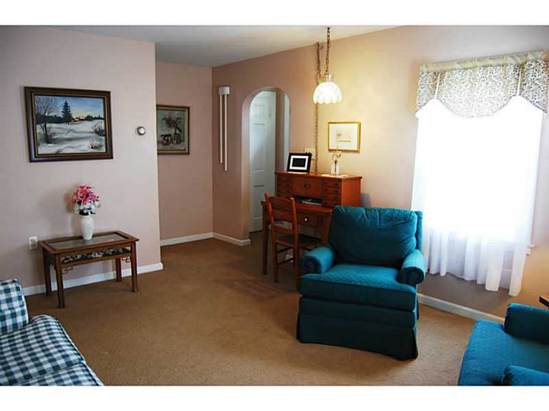 20 Rice Street Pawtucket, RI 02861 - Photo 11 of 25 Living Room.