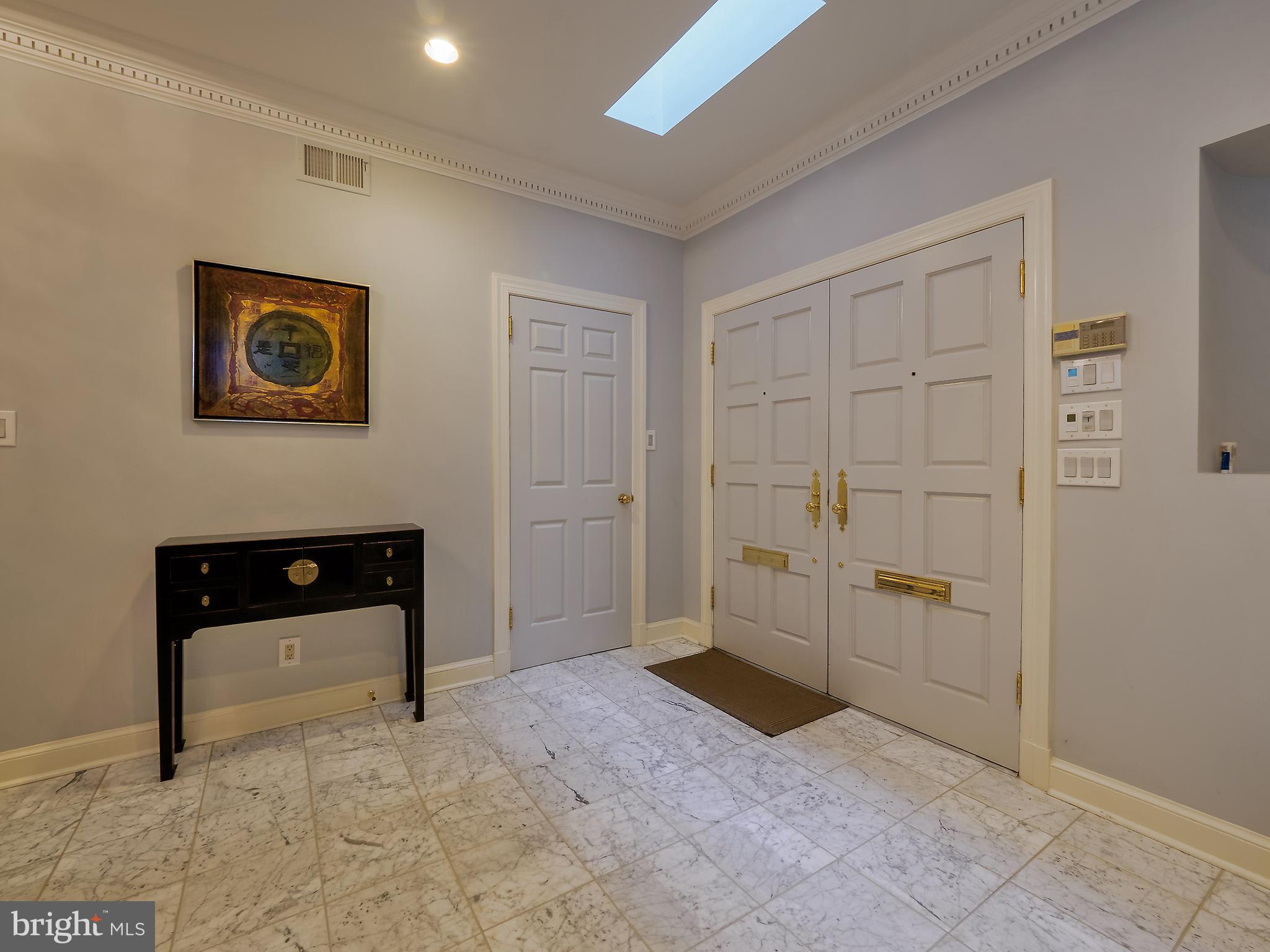 6513 Kenhill Road Bethesda, MD 20817 - Photo 9 of 59
