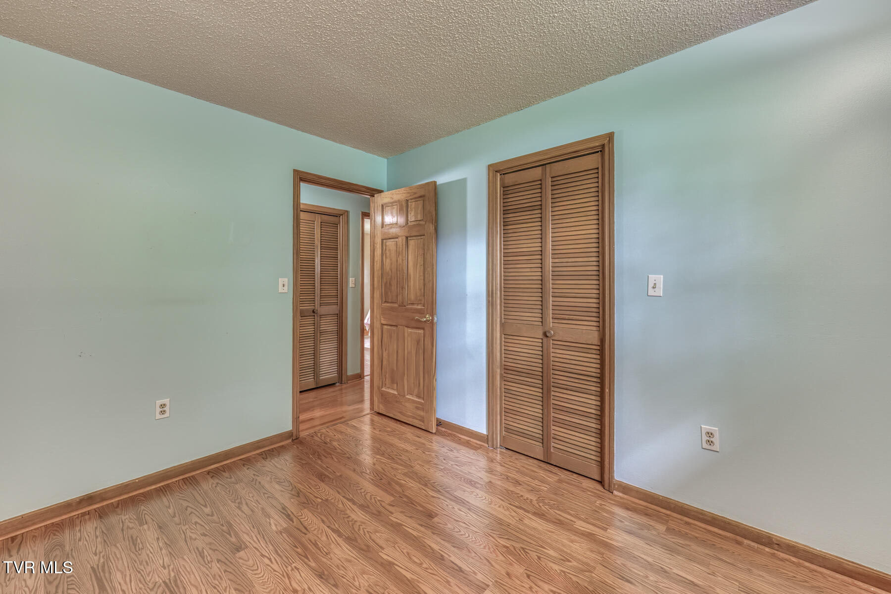 417 Trammel Road Bristol, TN 37620 - Photo 26 of 50 417 Trammel Rd-24