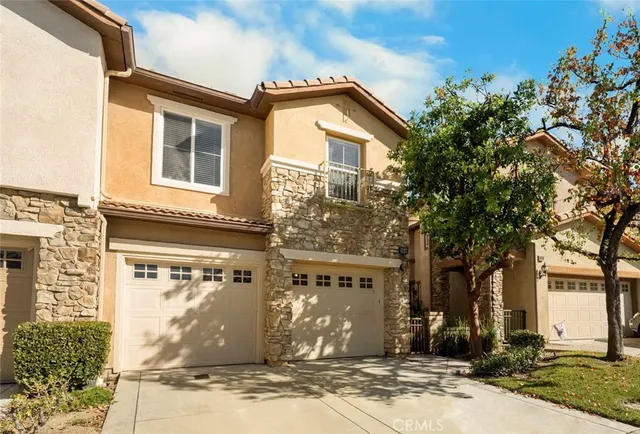 $4,000 | 26640 Via Bellazza, Valencia, CA 91381