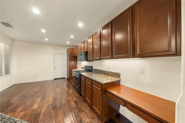 $4,000 | 26640 Via Bellazza, Valencia, CA 91381