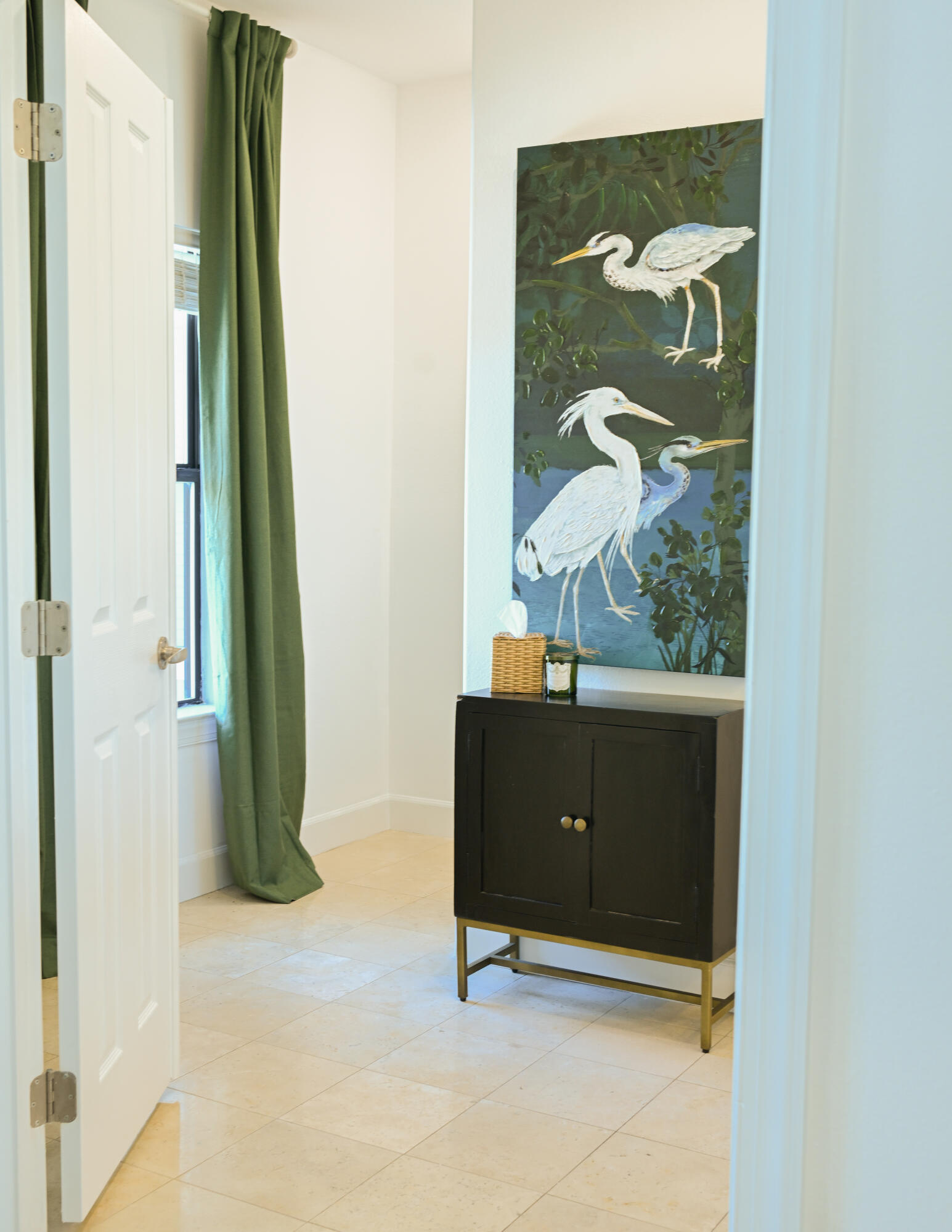 90 Southaven Circle Santa Rosa Beach, FL 32459 - Photo 18 of 29 an entryway with wooden floor