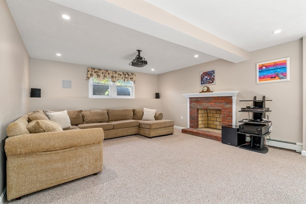 67 Oak Road Canton, MA 02021 - Photo 14 of 33 Gallery Image 14
