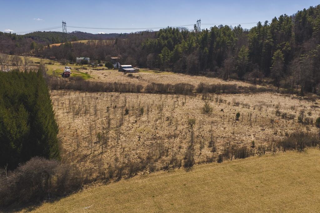 470 Epperly Mill Road Southwest Floyd, VA 24091 - Photo 5 of 8 2a