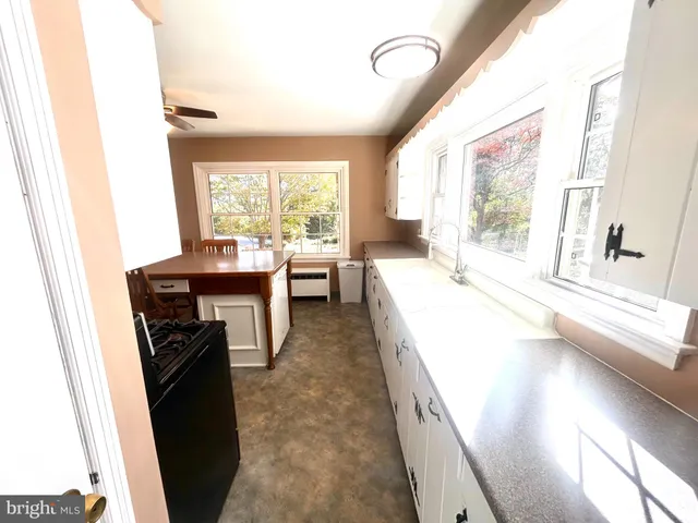 $369,900 | 203 Hillside Terrace, York, PA 17408