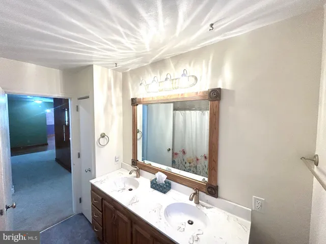 $369,900 | 203 Hillside Terrace, York, PA 17408